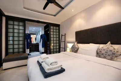 Kata Beach Luxury Condo - Spacious - Exquisitely Furnished - 6min walk to beach - 2026 Booking Traveller Award Winner – Foto 2