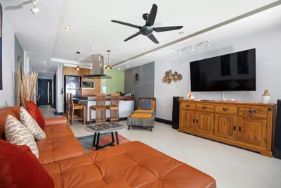Kata Beach Luxury Condo - Spacious - Exquisitely Furnished - 6min walk to beach - 2026 Booking Traveller Award Winner – Foto 6